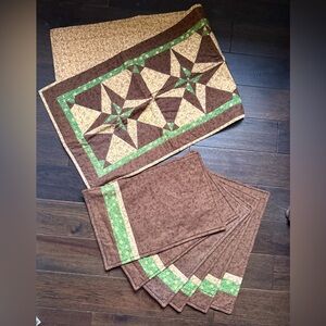 Quilted table runner and place mats hand made